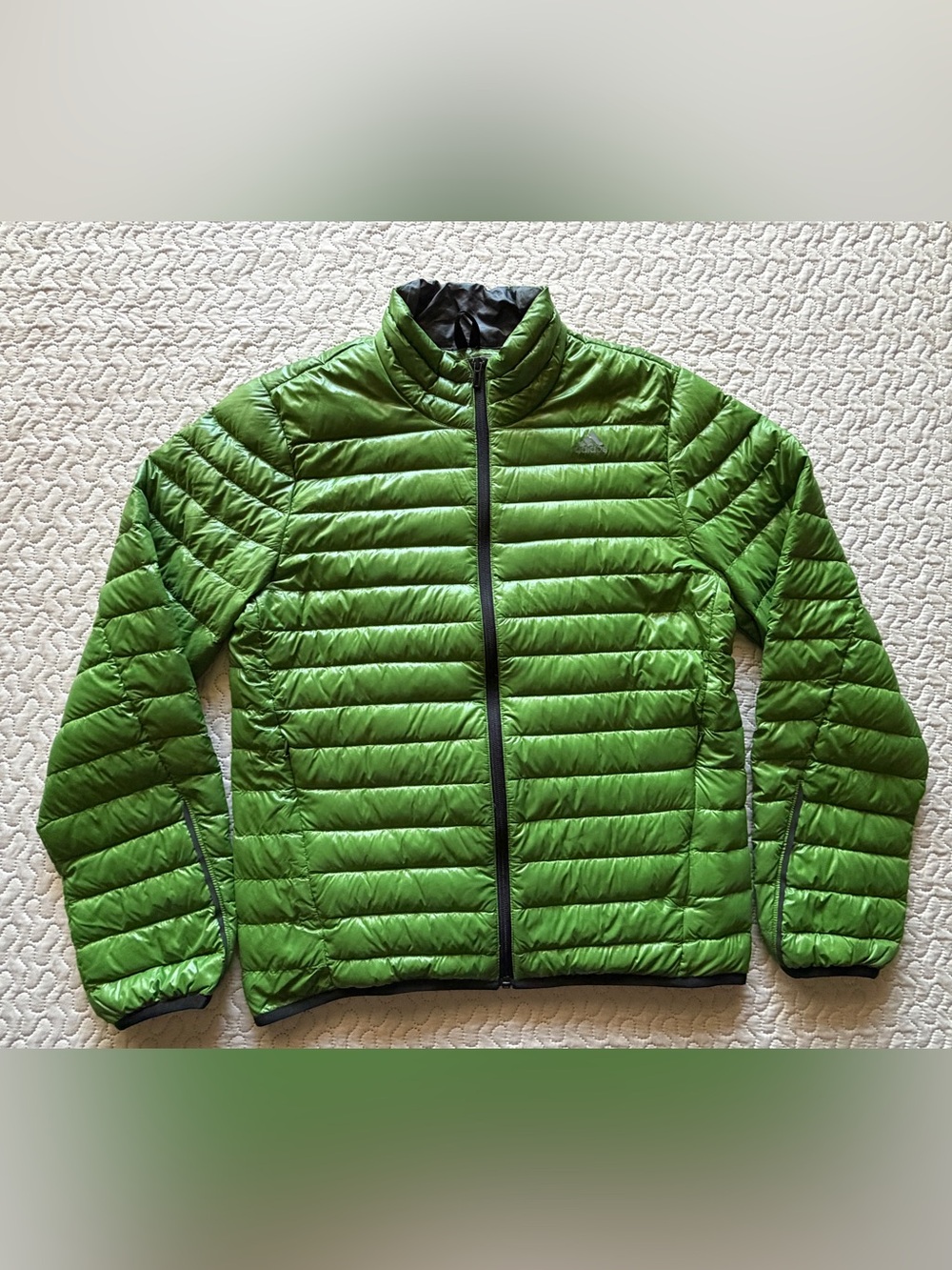 Adidas Men’s Medium Green Packable Down Puffer Jacket 80% Duck Down Lightweight